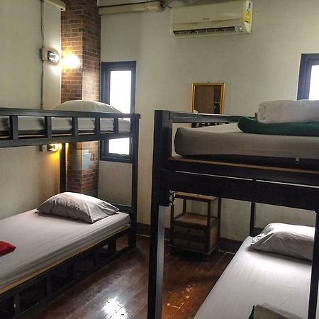 Bed Bangkok Hostel Luaran gambar
